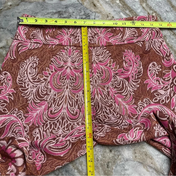 ANTHROPOLOGIE MAEVE Maria Paisley Boho Pink Metallic PANTS Flare Gold 10 - Picture 7 of 12